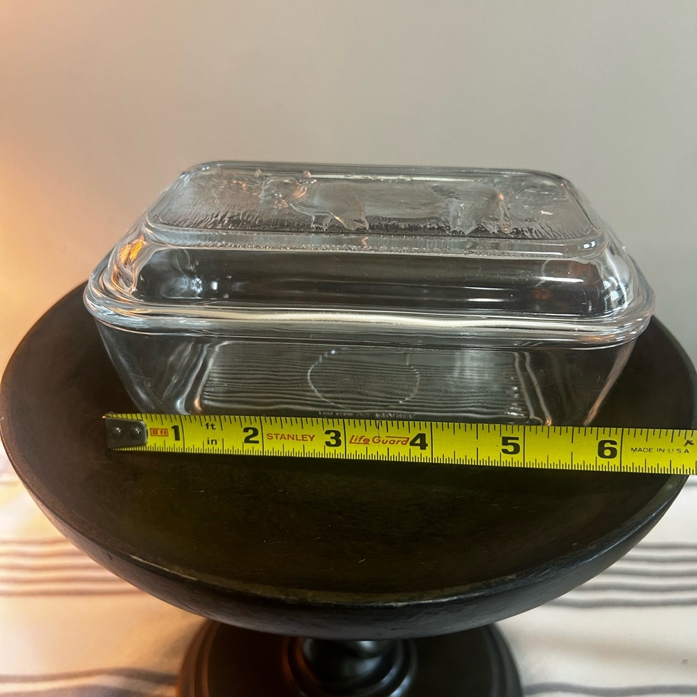 Hello Honey 6.5 inches Clear Glass Cow Butter Dish - Picture 2 of 3